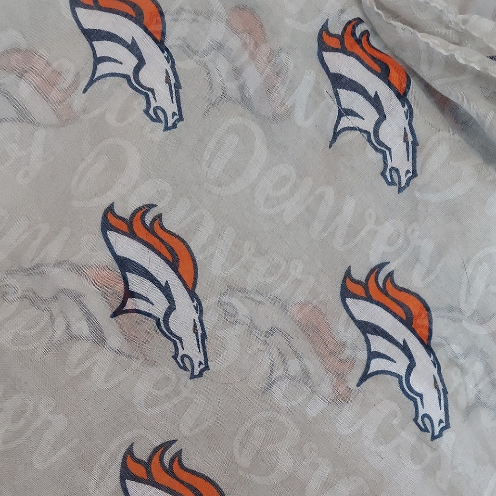 Denver Broncos Logo Scarf